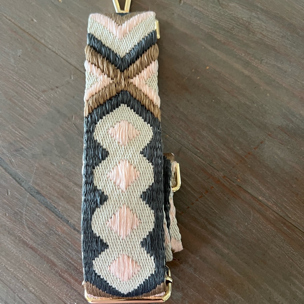 Pom Pom London crossbody bag strap